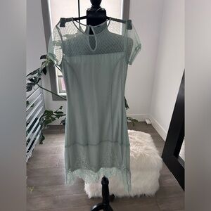 Girls Mint Green Victorian Style Mesh dress size 10